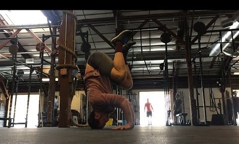 Uncommon Core Exercises for Runners: Headstands
